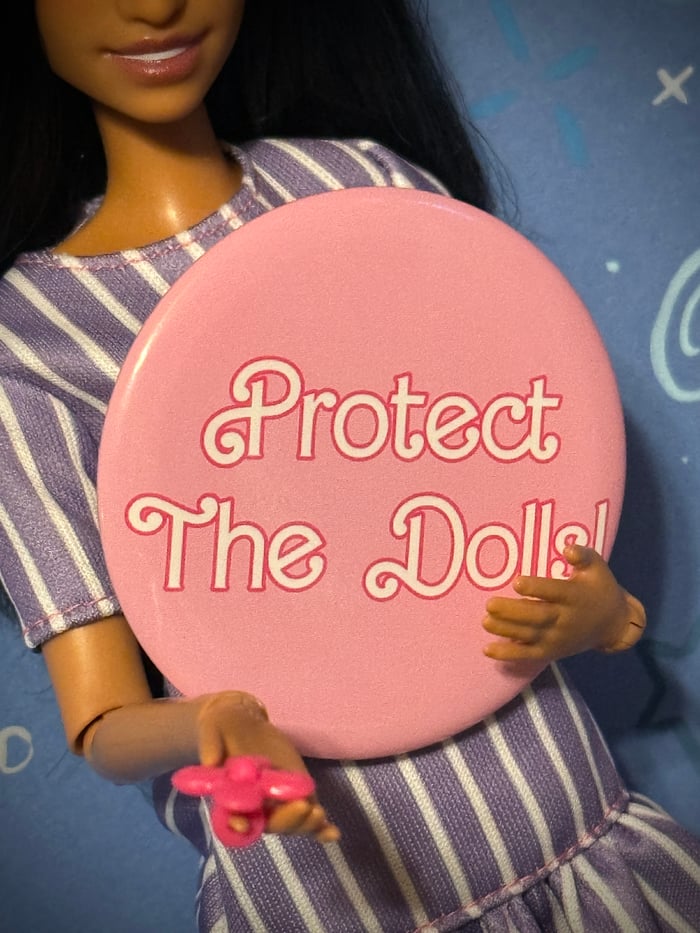 Barbie Protect The Dolls Trans 58mm Round Button Pin