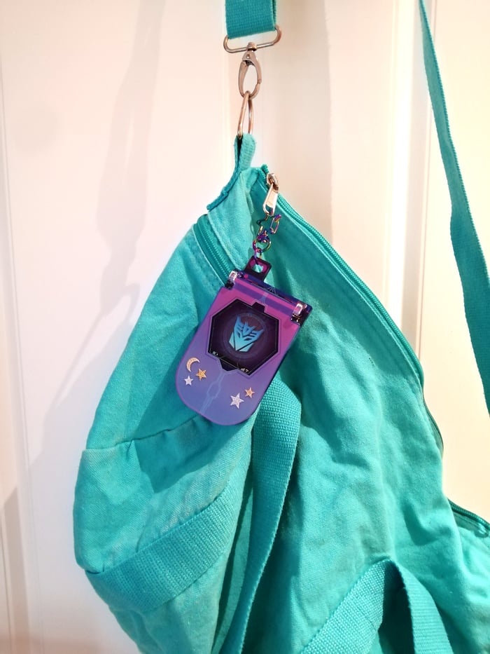 Transformers Decepticon FlipPhone keychain 3