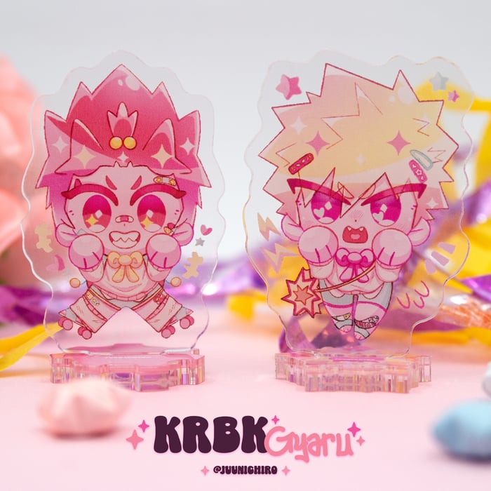 Standees