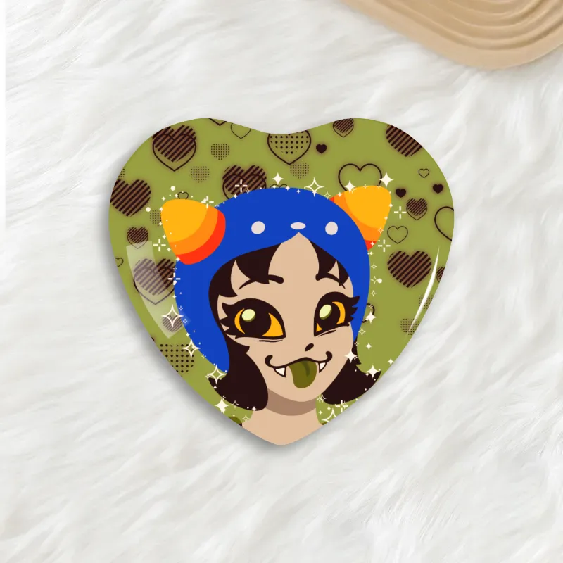 Nepeta Leijon Heart Shaped Button Pin